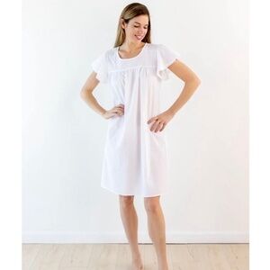 Jacaranda Living Short White Cotton Nightgown Excellent Condition